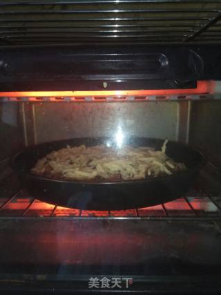 黑胡椒牛肉披萨的做法步骤：10