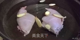 姜丝兔腿的做法步骤：2