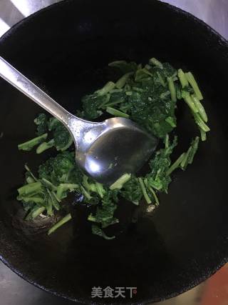 小白菜炒油豆腐的做法步骤：5