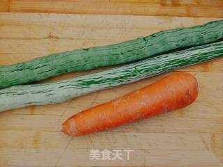 蛇瓜炒牛肉的做法步骤：2