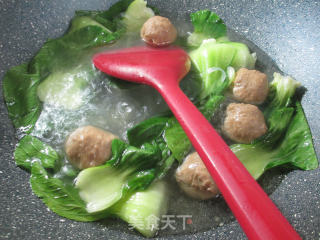 青菜牛肉丸煮宽粉的做法步骤：4