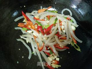 小炒猪皮的做法步骤：7