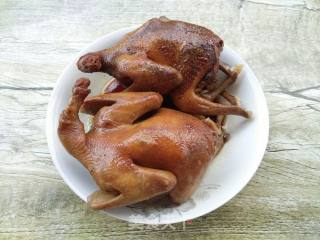 电饭煲烧鸽的做法步骤：10