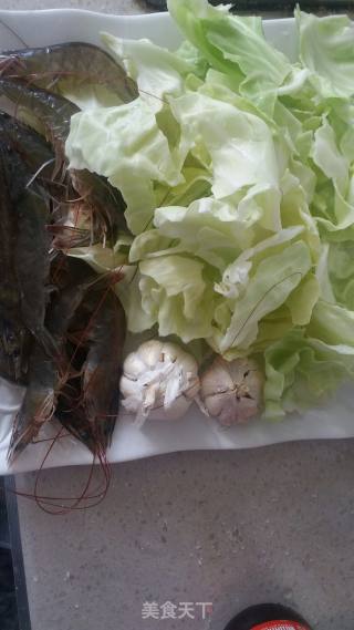 蒜蓉虾仁卷心菜的做法步骤：1