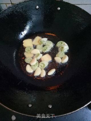 家常炖鸡腿的做法步骤：4