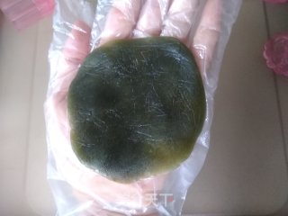 抹茶桃山月饼的做法步骤：2