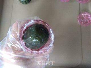 抹茶桃山月饼的做法步骤：5