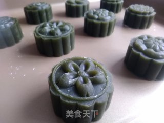 抹茶桃山月饼的做法步骤：7