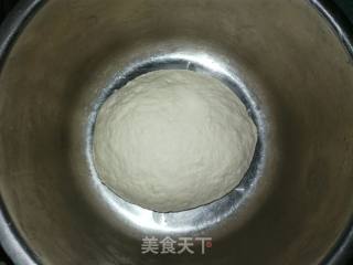 五香葱油饼的做法步骤：1