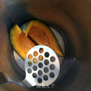 南瓜小米羹的做法步骤：2