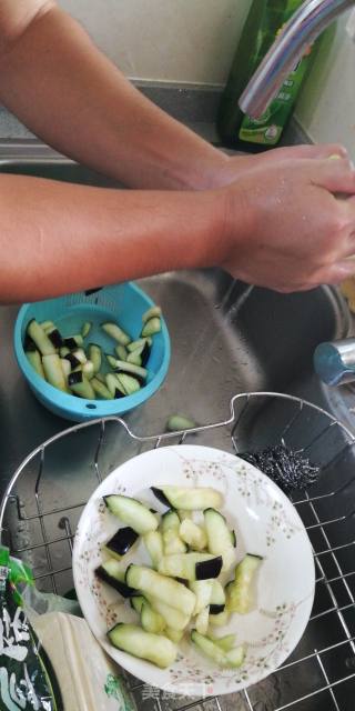 老婆的鱼香茄子的做法步骤：30