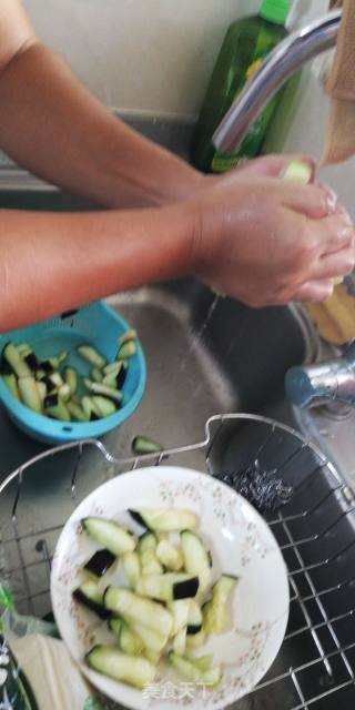 老婆的鱼香茄子的做法步骤：31