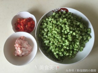 肉末小炒豆角的做法步骤：1