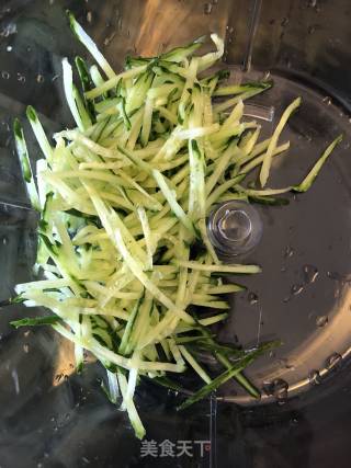 减脂热干面的做法步骤：3
