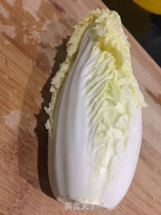 水煮白菜汤的做法步骤：1
