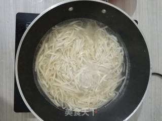 西红柿鸡蛋面的做法步骤：12