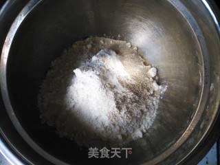 香酥芝麻烧饼的做法步骤：1