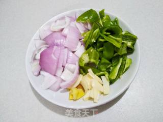豉香洋葱土豆片的做法步骤：2