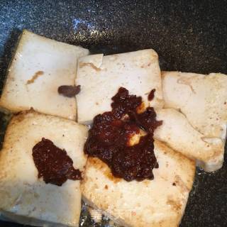 豆瓣酱焖豆腐的做法步骤：3
