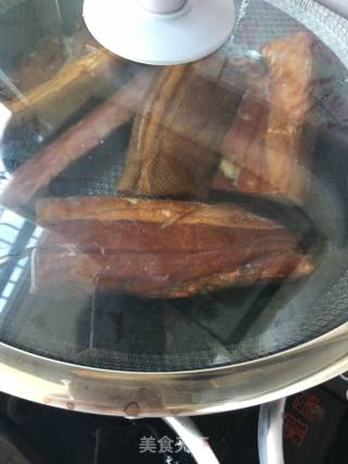 腊肉炒圆白菜的做法步骤：3