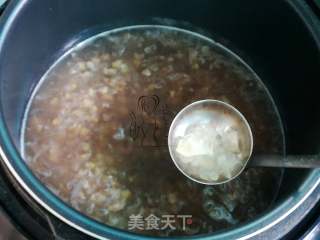银耳绿豆汤的做法步骤：7