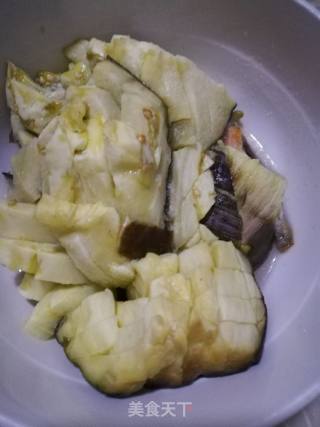 烩茄子的做法步骤：1