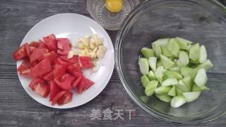 番茄炒丝瓜的做法步骤：2