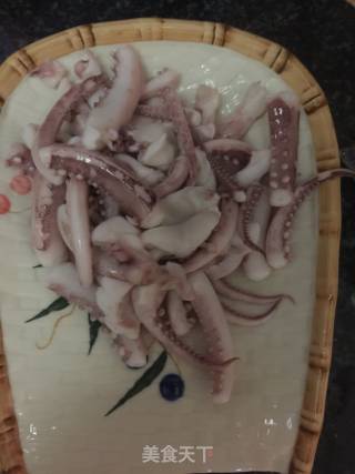 爆炒鱿鱼丝的做法步骤：4