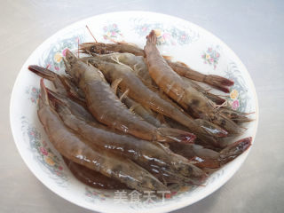 烤虾串的做法步骤：1