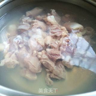 鸡腿焖饭的做法步骤：3