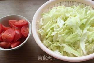 番茄炒包菜的做法步骤：2