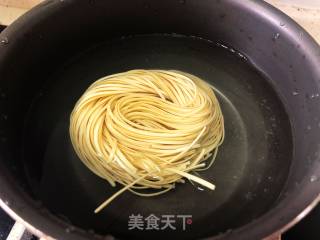 「蟹黄面」的做法步骤：1