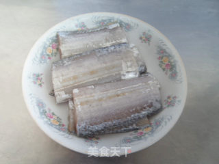 番茄带鱼的做法步骤：2