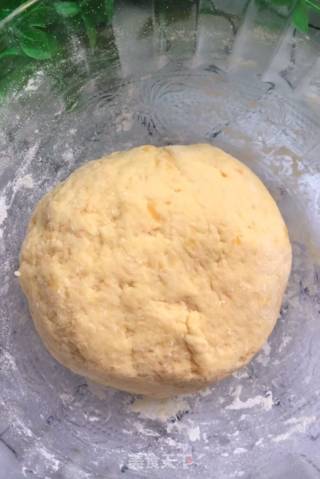 红糖馅红薯小饼的做法步骤：4
