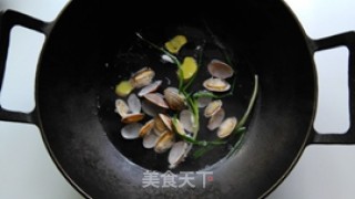 蛤蜊蒸蛋的做法步骤：2