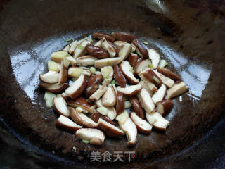 腐竹焖鲜菇的做法步骤：7
