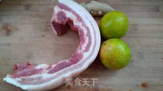 家常柠檬红烧肉的做法步骤：1