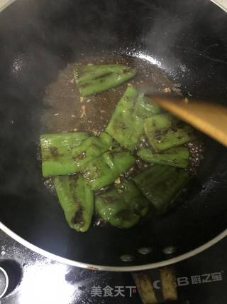 虎皮尖椒的做法步骤：5