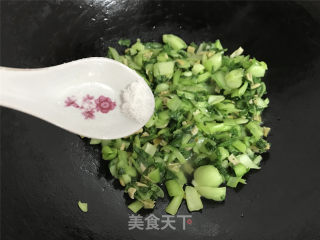 扁尖笋炒手捏菜的做法步骤：7