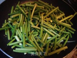 蒜薹炒肉丝的做法步骤：6