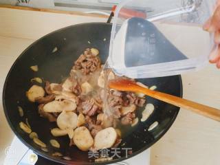 羊肉小炒杏鲍菇的做法步骤：8