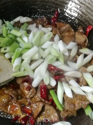 泡椒大葱爆猪肝的做法步骤：10