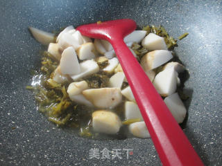 雪菜炒香芋的做法步骤：8