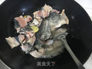 家庭版酸菜鱼的做法步骤：5