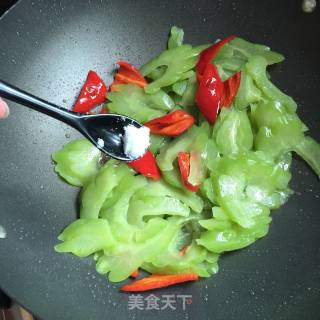 凉瓜炒牛肉的做法步骤：10