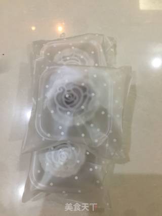 红豆沙冰皮月饼的做法步骤：2