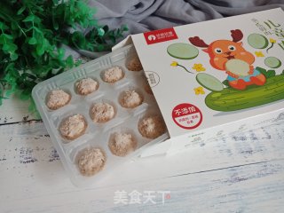 黄瓜肉丸青菜粥的做法步骤：2