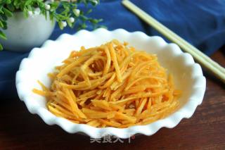 糖醋红薯丝的做法步骤：7