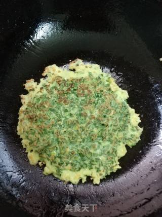 白菜叶煎饼的做法步骤：4