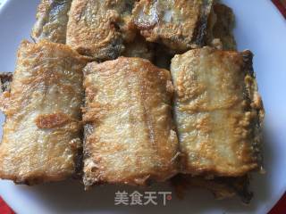 红烧带鱼的做法步骤：2